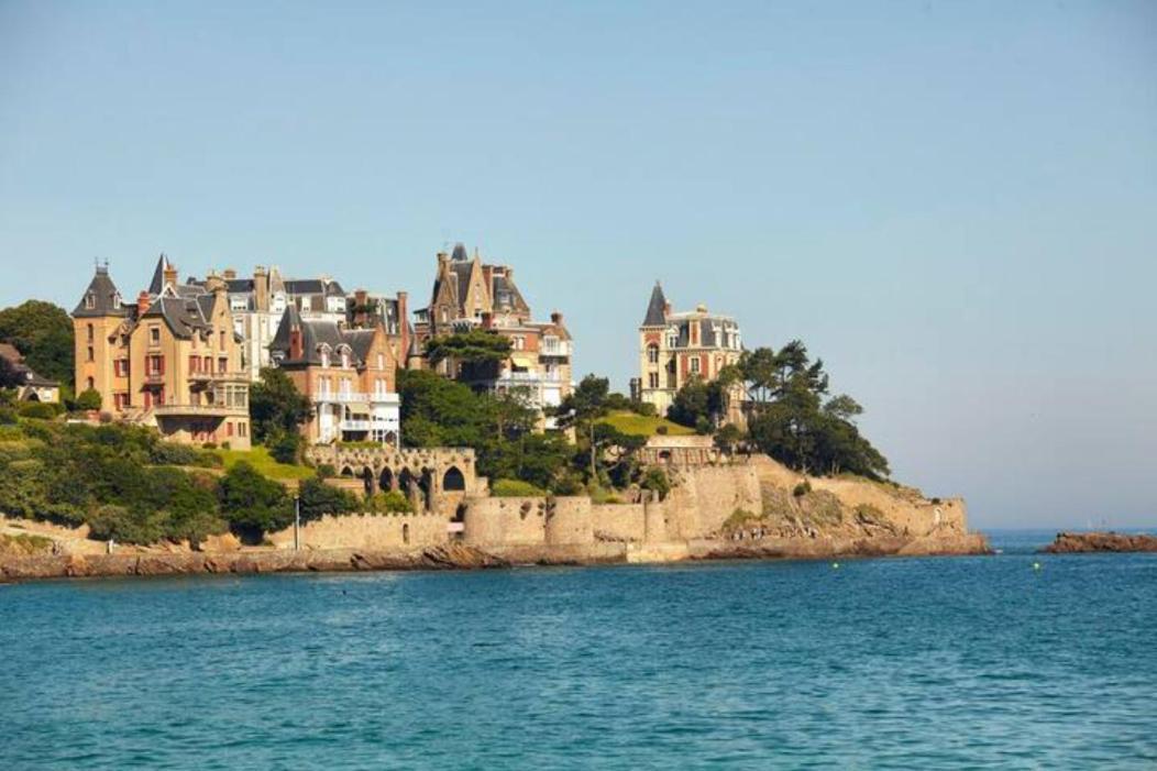 Rosa*studio *belle Vue Mer*dinard* * Dinard